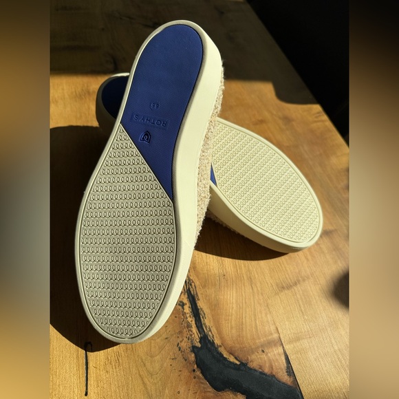 NWOT Rothy's The Original Slip On Sneaker - Honeybun Shimmer Bouclé size 8.5 - Picture 7 of 7